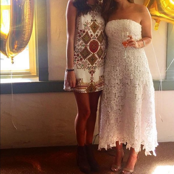 Keyhole dress with Aztec design - Picture 1 of 3